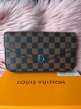 💎SALE Louis Vuitton Damier Ebene Felicie Pochette💎